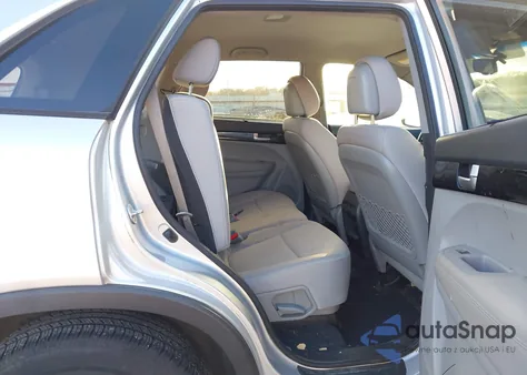 2014 Kia Sorento Lx z USA, uszkodzony, nr VIN 5XYKTDA63EG541877